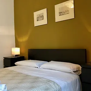 Monti Friendly House , Rome Italy
